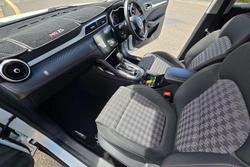 2021 MG ZST Core MY21 York White