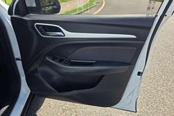 2021 MG ZST Core MY21 York White