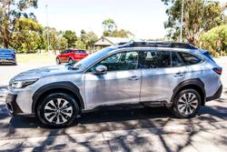 2025 Subaru Outback AWD Touring XT