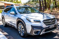 2025 Subaru Outback AWD Touring XT