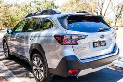 2025 Subaru Outback AWD Touring XT