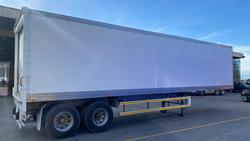 2014 Maxitrans 18P Dry Van White