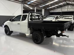 2017 Mitsubishi Triton GLX