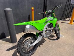 2025 Kawasaki KX450 GREEN