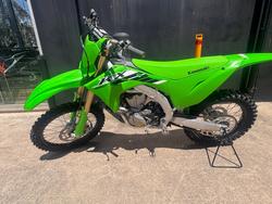 2025 Kawasaki KX450 GREEN