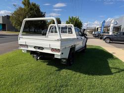 2022 Toyota Hilux SR