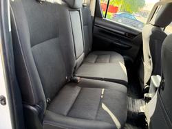 2022 Toyota Hilux SR