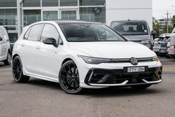 2025 Volkswagen Golf R Black Edition