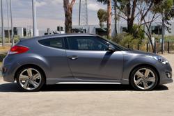 2015 Hyundai Veloster SR Turbo