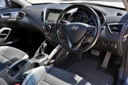 2015 Hyundai Veloster SR Turbo