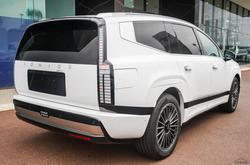 2025 Hyundai IONIQ 9 Calligraphy