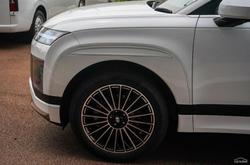 2025 Hyundai IONIQ 9 Calligraphy