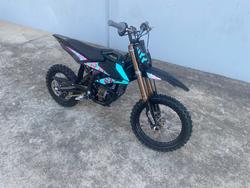 2025 Sur-ron 2025 SUR-RON ELECTRIC HYPER BEE Blue