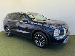 2025 Mitsubishi Outlander LS