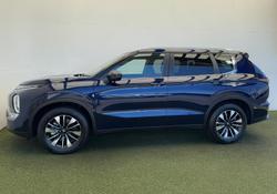 2025 Mitsubishi Outlander LS