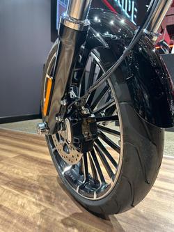 2025 Harley-Davidson Breakout 117 (FXBR) Softail Black