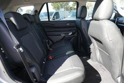 2025 Ford Everest Black Edition