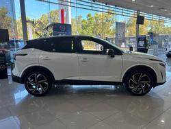 2026 Nissan QASHQAI Ti-L e-POWER J12 MY26 Pearl White with Onyx Black Roof