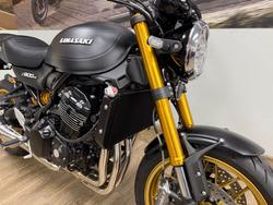 2025 Kawasaki Z900RS SE Black