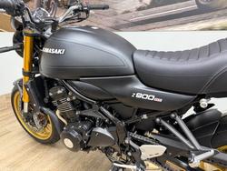 2025 Kawasaki Z900RS SE Black