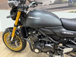 2025 Kawasaki Z900RS SE Black
