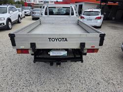 2015 Toyota Hilux Workmate TGN121R 4x2 Glacier White