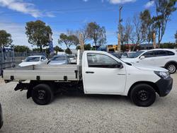 2015 Toyota Hilux Workmate TGN121R 4x2 Glacier White