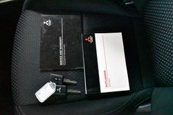 2020 Mitsubishi Outlander ES