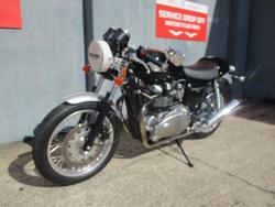 2004 Triumph THRUXTON 900 BLACK