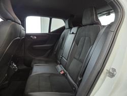 2020 Volvo XC40 T5 R-Design