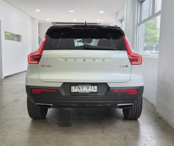2020 Volvo XC40 T5 R-Design