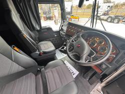 2025 Kenworth T909 