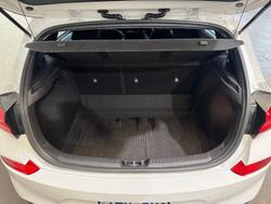 2017 Hyundai i30 Active PD MY18 Polar White