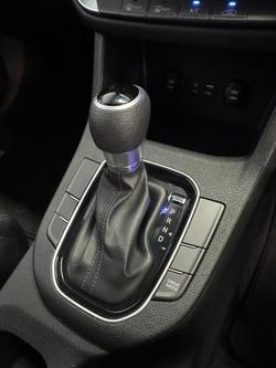 2017 Hyundai i30 Active PD MY18 Polar White