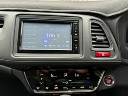 2017 Honda HR-V VTi-S