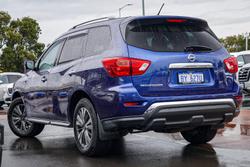2019 Nissan Pathfinder ST+