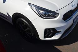 2021 Kia Niro Hybrid Sport