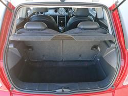2004 MINI Hatch Cooper R50 MY05 Chilli Red