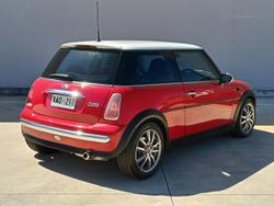 2004 MINI Hatch Cooper R50 MY05 Chilli Red