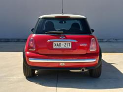 2004 MINI Hatch Cooper R50 MY05 Chilli Red