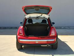 2004 MINI Hatch Cooper R50 MY05 Chilli Red