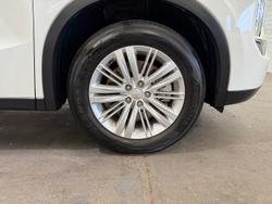 2024 Mitsubishi Outlander ES ZM MY24 White