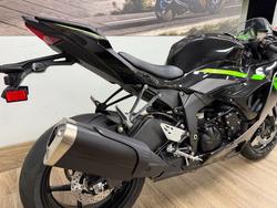 2026 Kawasaki 2026 Kawasaki 636CC NINJA ZX-6R GREY/BLACK