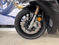 2025 Yamaha YZF-R1 BLACK