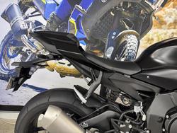 2025 Yamaha YZF-R1 BLACK