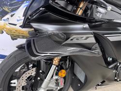 2025 Yamaha YZF-R1 BLACK