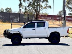 2010 Toyota Hilux SR KUN26R MY10 4X4 Glacier White