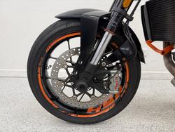 2013 Ktm 690 DUKE White