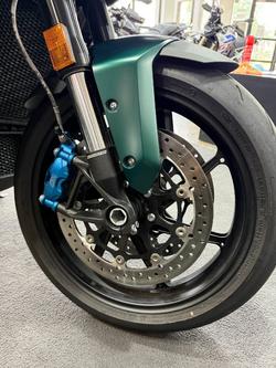 2026 BMW Motorrad M 1000 XR Aurelius Green Metallic