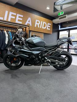 2026 BMW Motorrad S 1000 RR BLUESTONE METALLIC